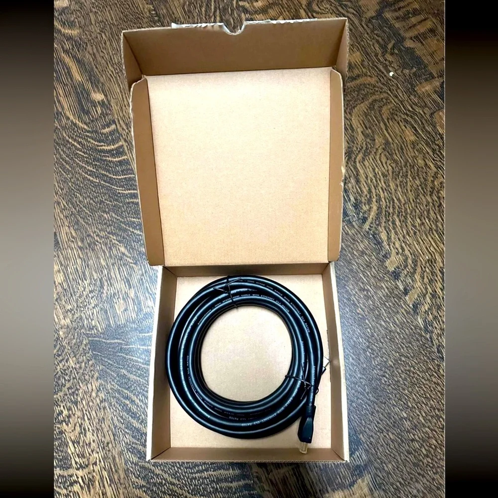 NWT Amazon Basics HDMI CL3 Cable 15 feet